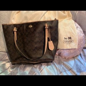 *PRICE DROP* Coach Signature Tote Brown